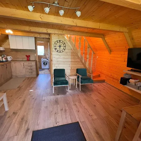 Semesterbostad Drewniany Ola *